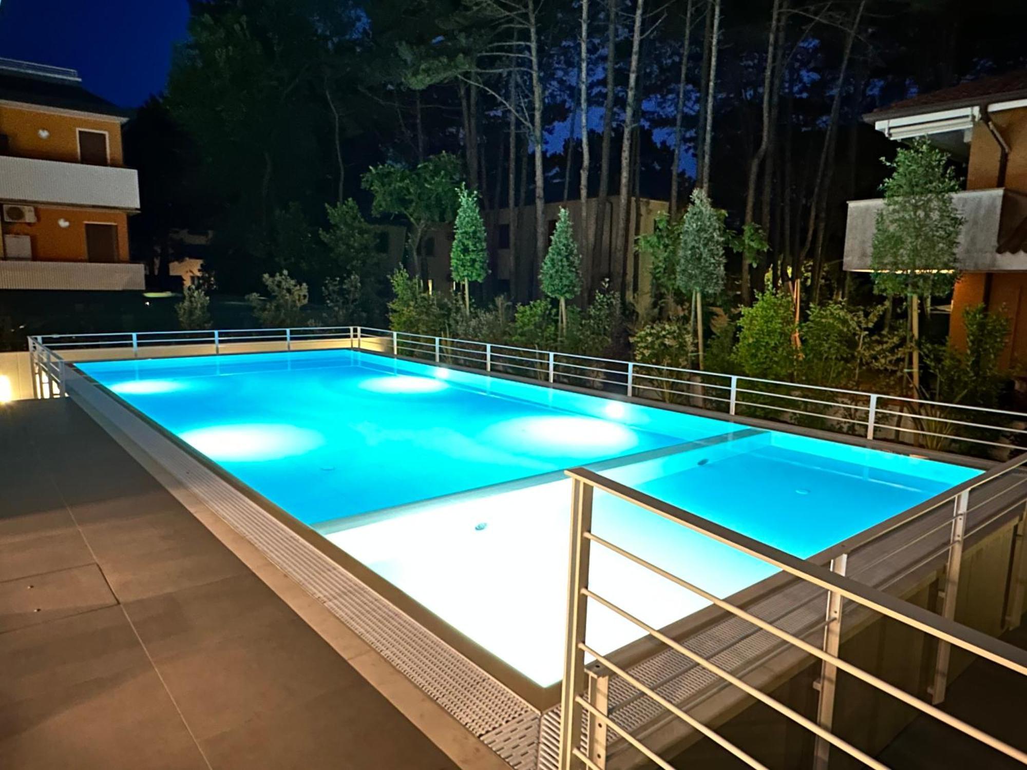 Nuovo Condominio Con Piscina E Garage Bibione Extérieur photo